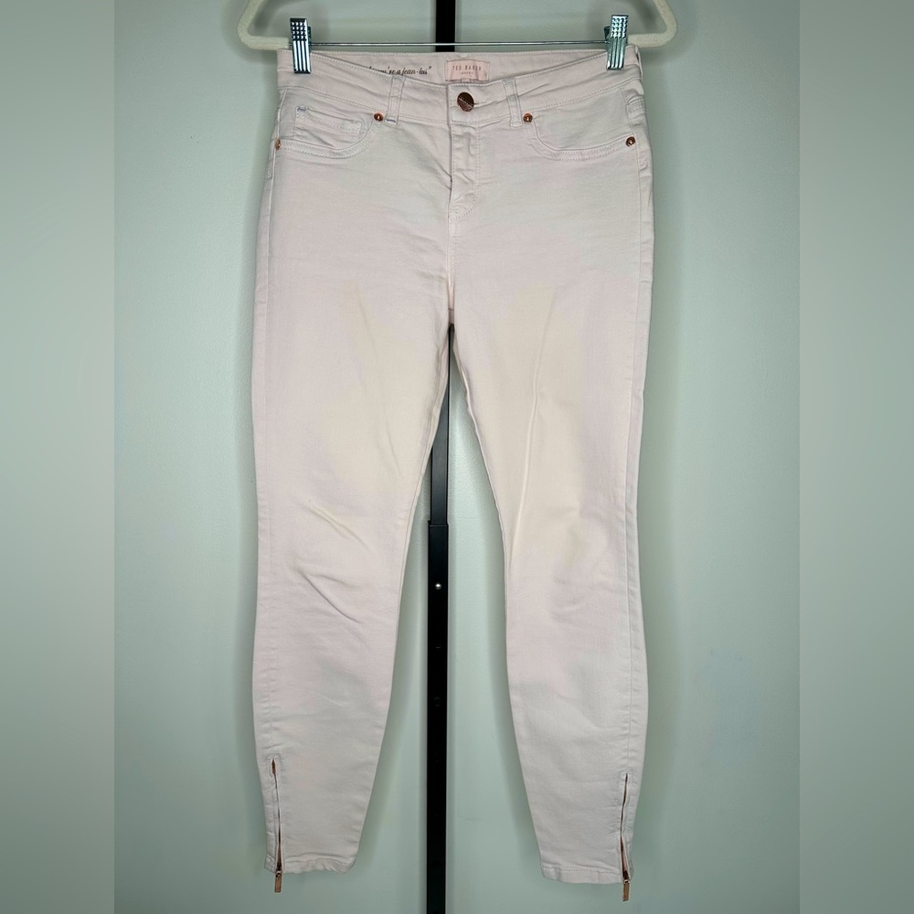 Ted Baker London Soft Pink Rose Gold Crystal Rose Details Stretch Jeans - Sz 28